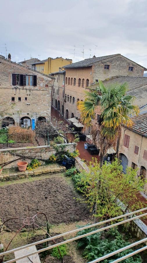 Appartamento Sandrucci San Gimignano Exterior photo